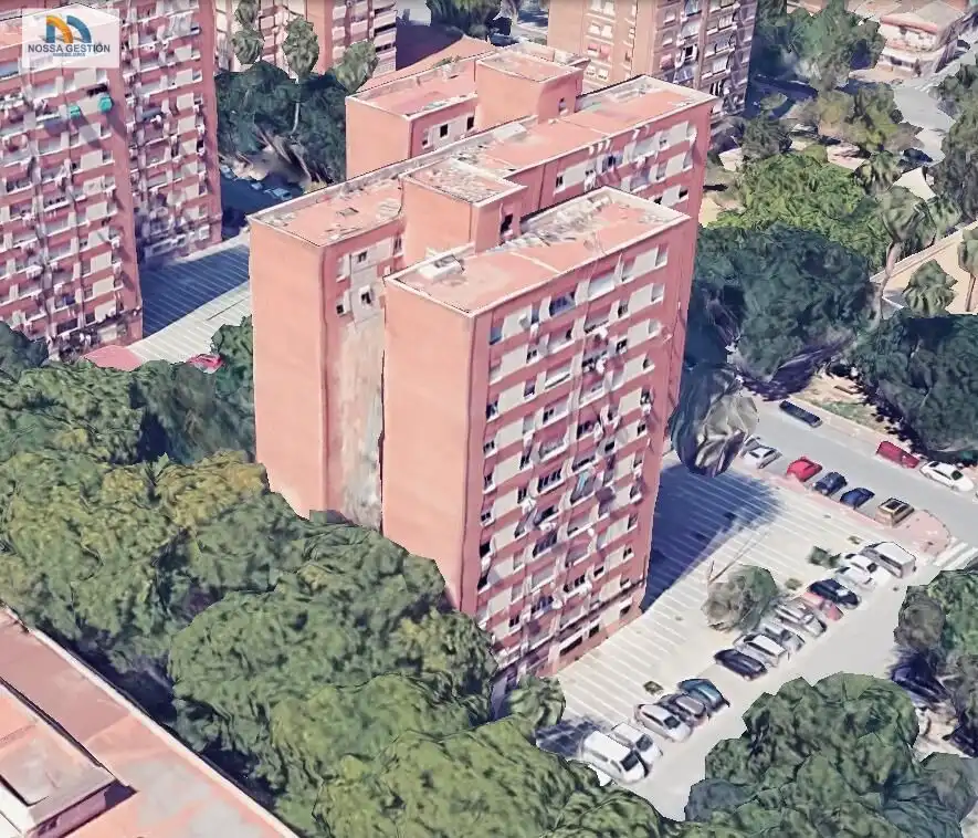 Piso en venta en La Fama