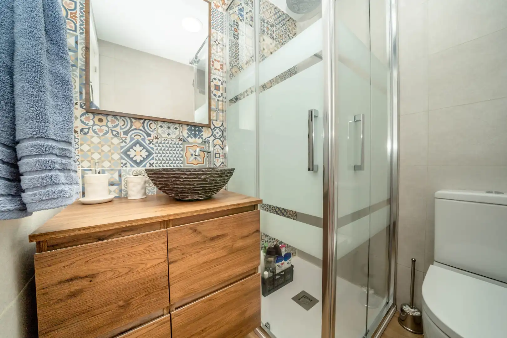 Bathroom of Apartments for rent in Orihuela  with Furnished, Washing machine and Microwave