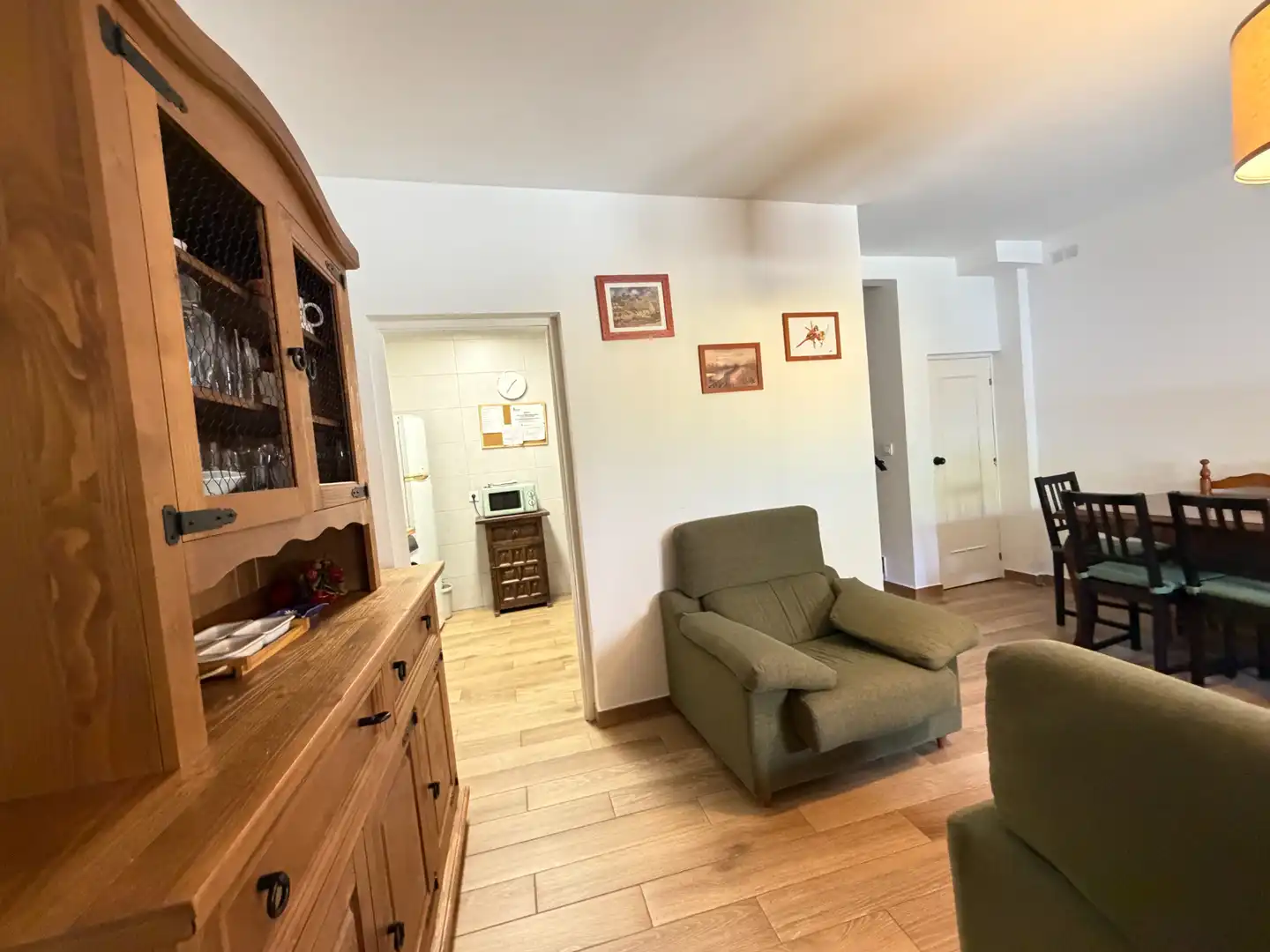 Sala de estar de Casa adosada en venta en Sotillo de la Adrada con Aire acondicionado, Terraza y Amueblado