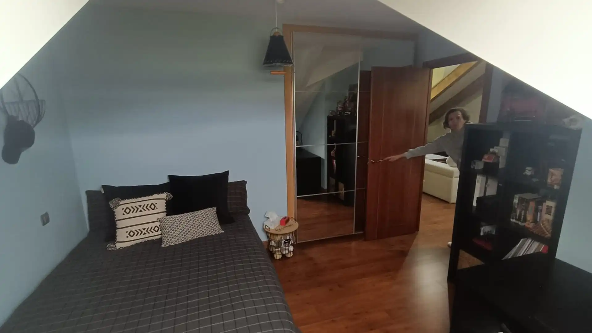 Dormitori de Casa o xalet en venda en Carracedelo amb Calefacció, Jardí privat i Terrassa