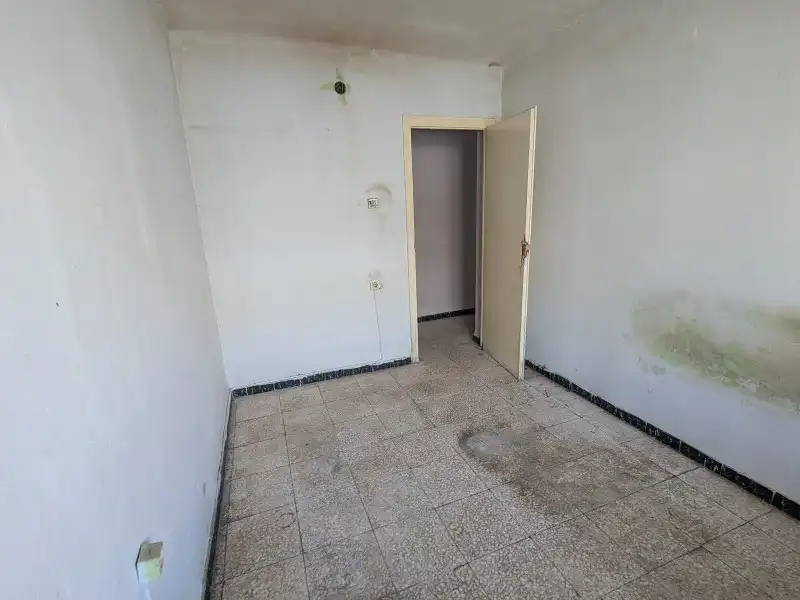 Flat for sale in Sevilla  with Balcony