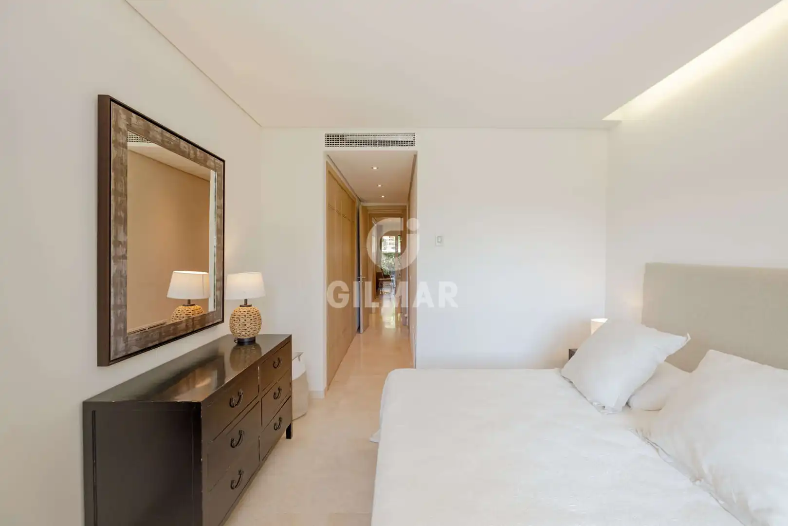 Habitación de Apartamento en venta en Sotogrande con Calefacción, Jardín privado y Trastero