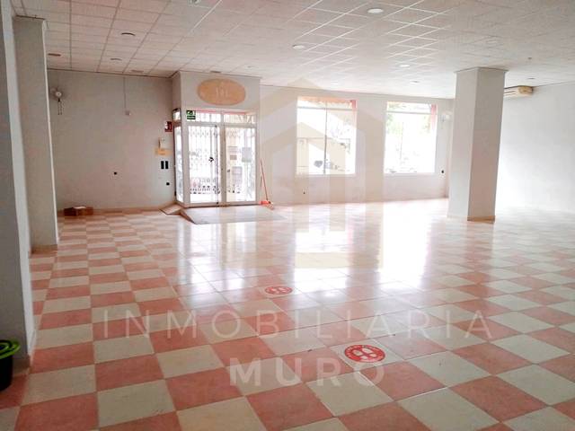 Local comercial en Alquiler en Muro de Alcoy