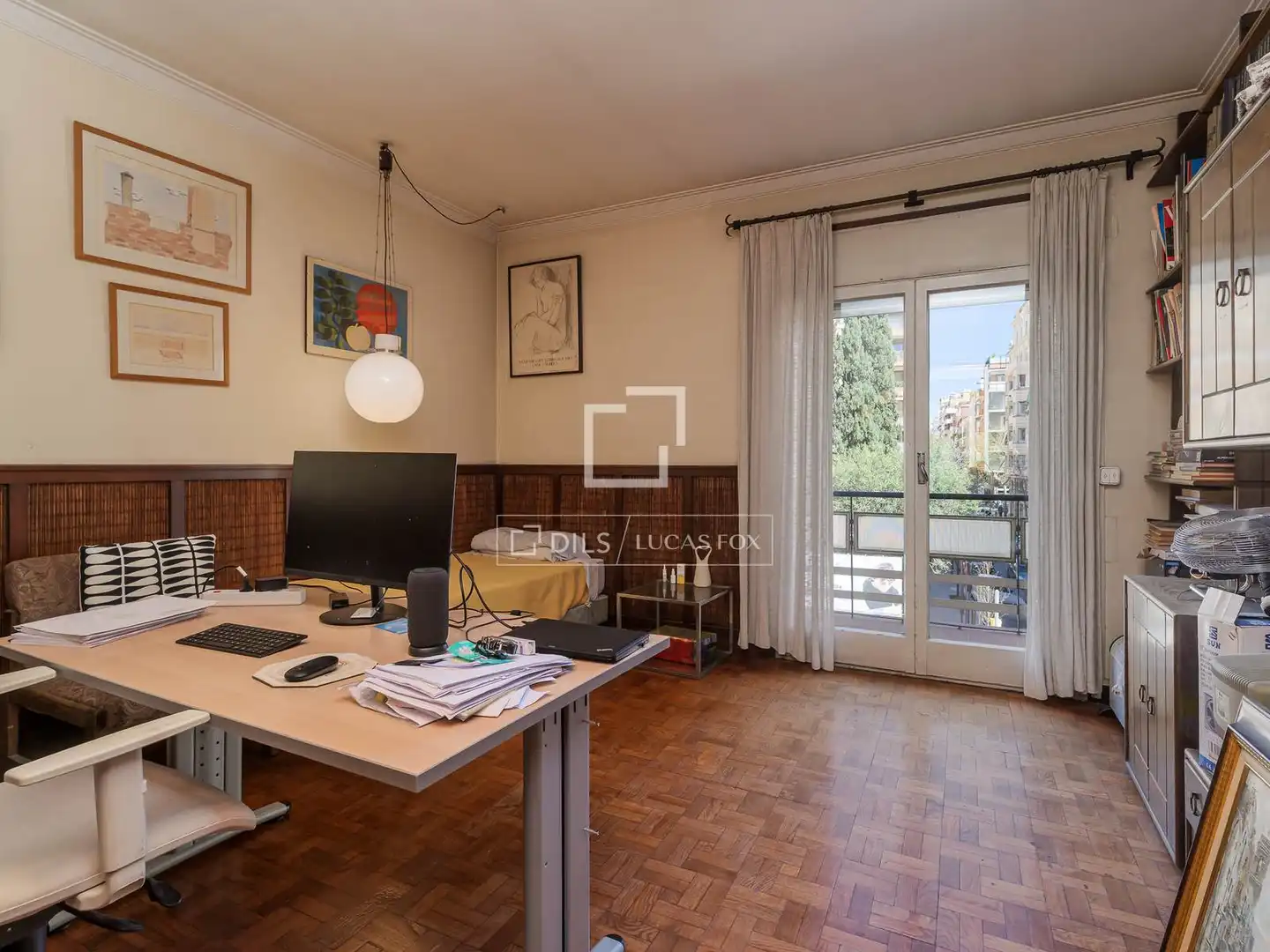 Flat for sale in Barcelona  with Storage room