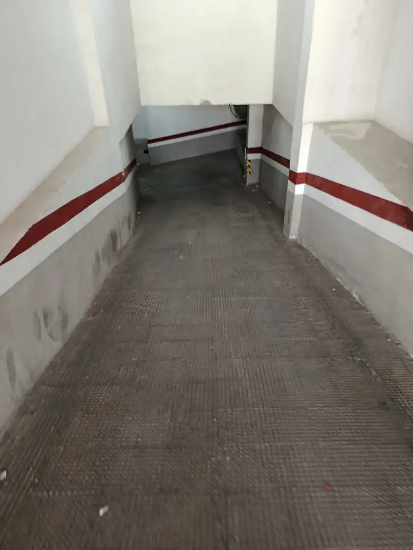 Garage for rent in Valencia