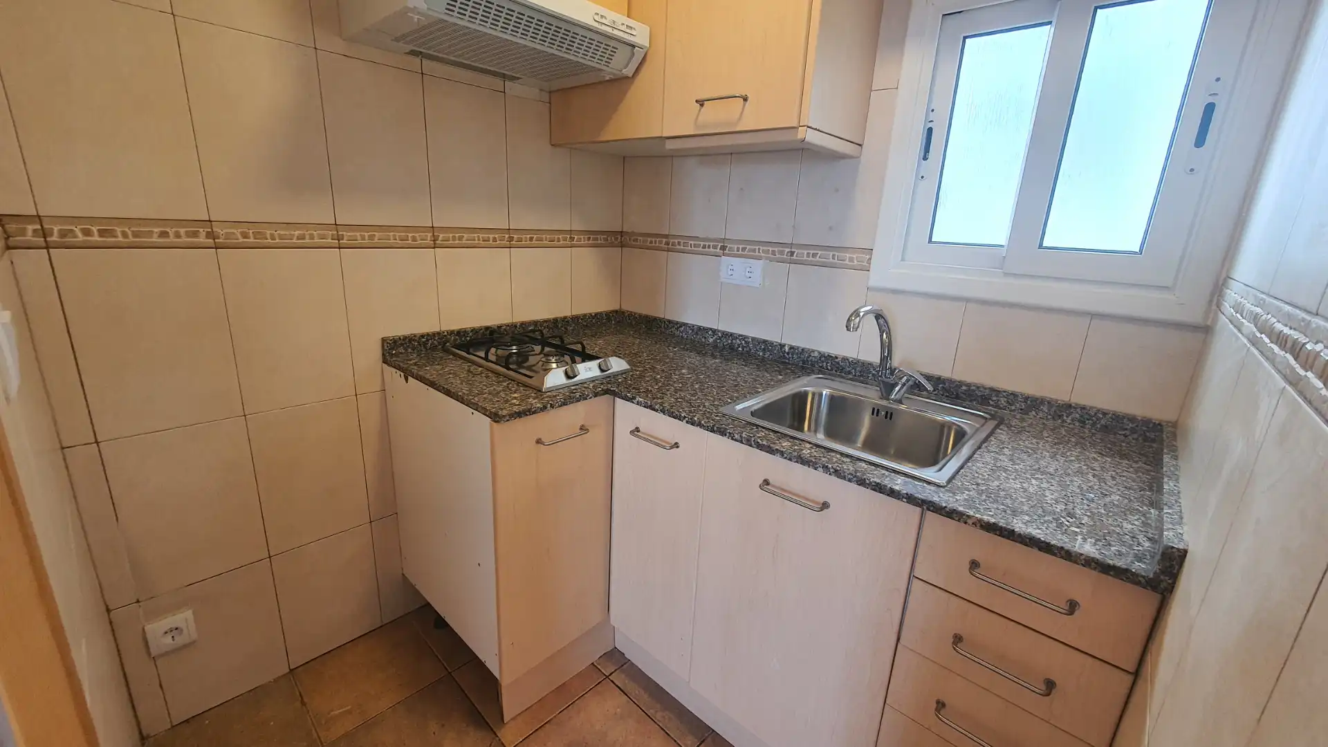 Cocina de Ático en venta en L'Hospitalet de Llobregat con Aire acondicionado, Calefacción y Terraza