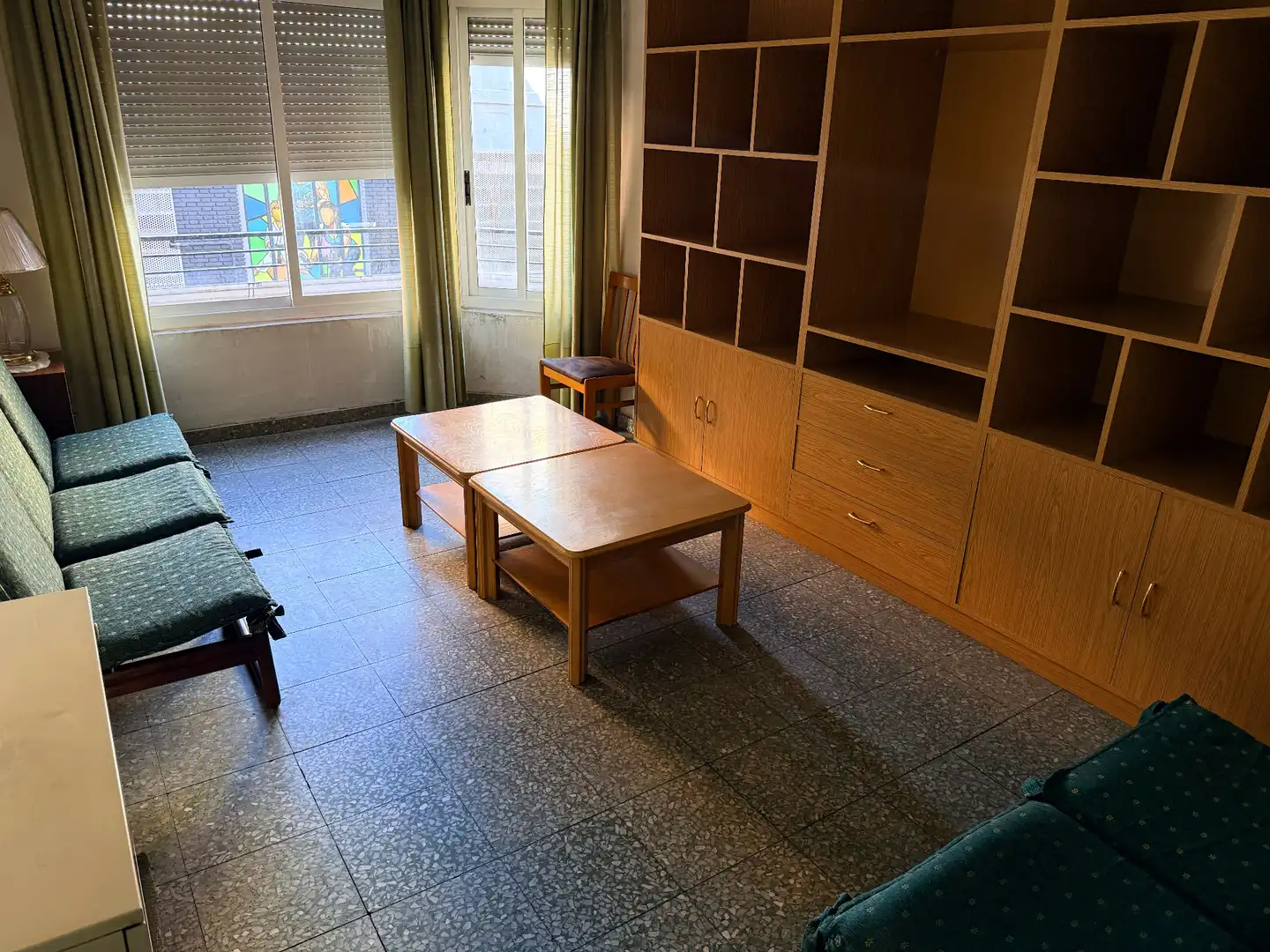 Sala d'estar de Pis en venda en León Capital  amb Calefacció, Terrassa i Moblat