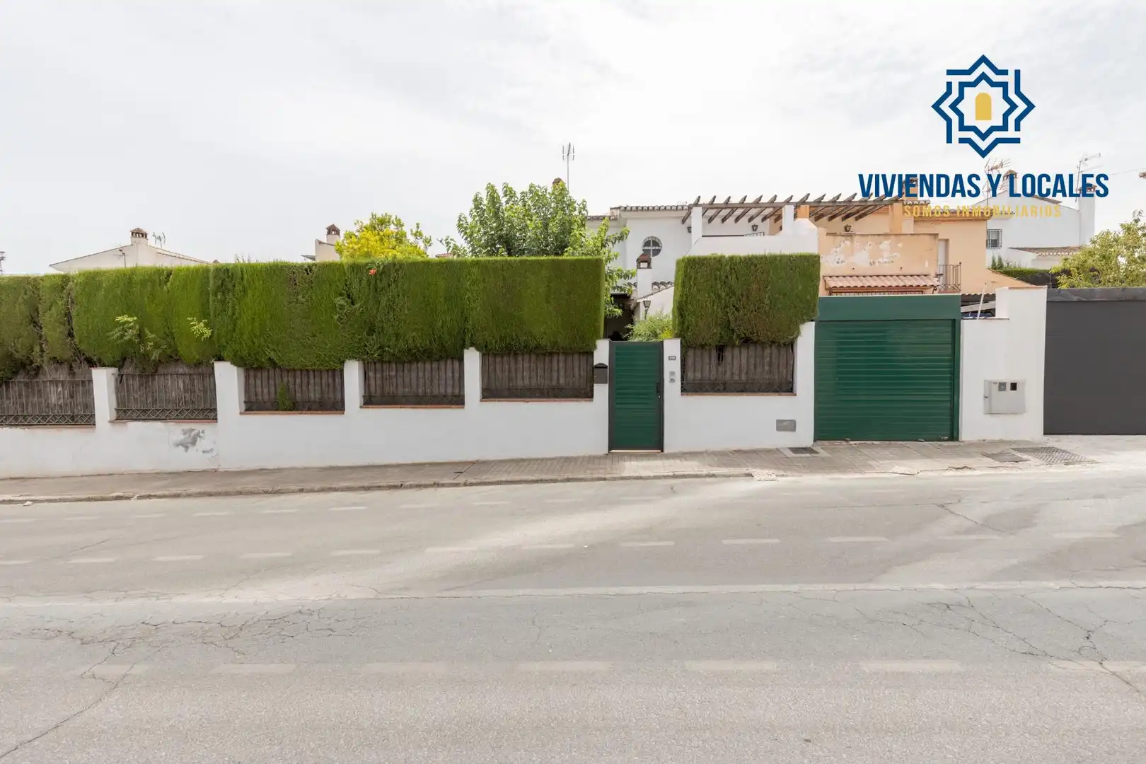 Vista exterior de Casa o chalet en venta en La Zubia con Aire acondicionado, Calefacción y Jardín privado