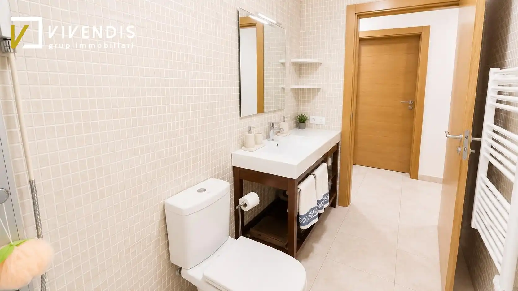 Bathroom of Apartments for sale in Térmens  with Air Conditioner, Heating and Terrace
