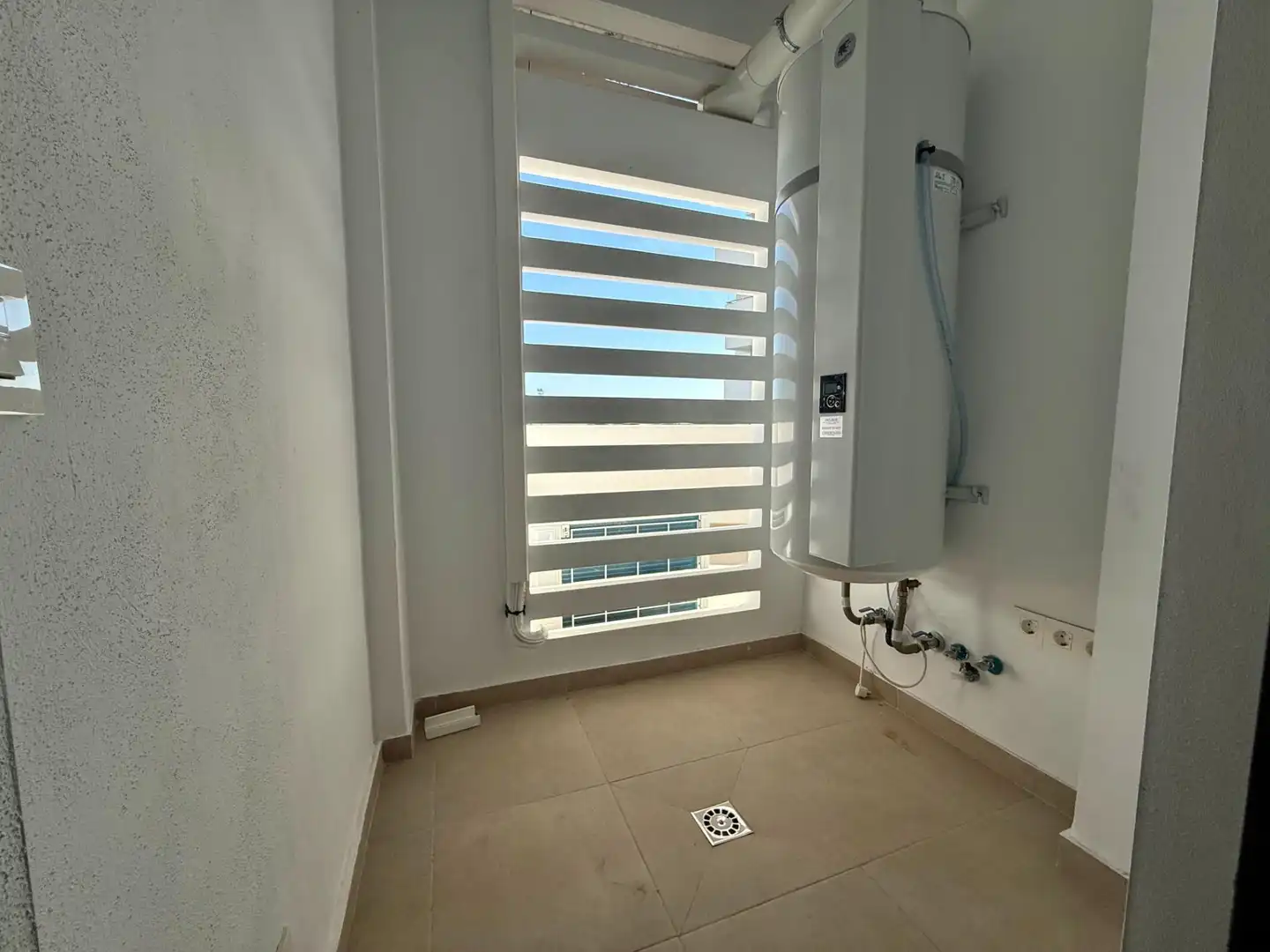 Terrasse von Wohnung zur Miete in Sevilla mit Klimaanlage, Heizung und Privatgarten
