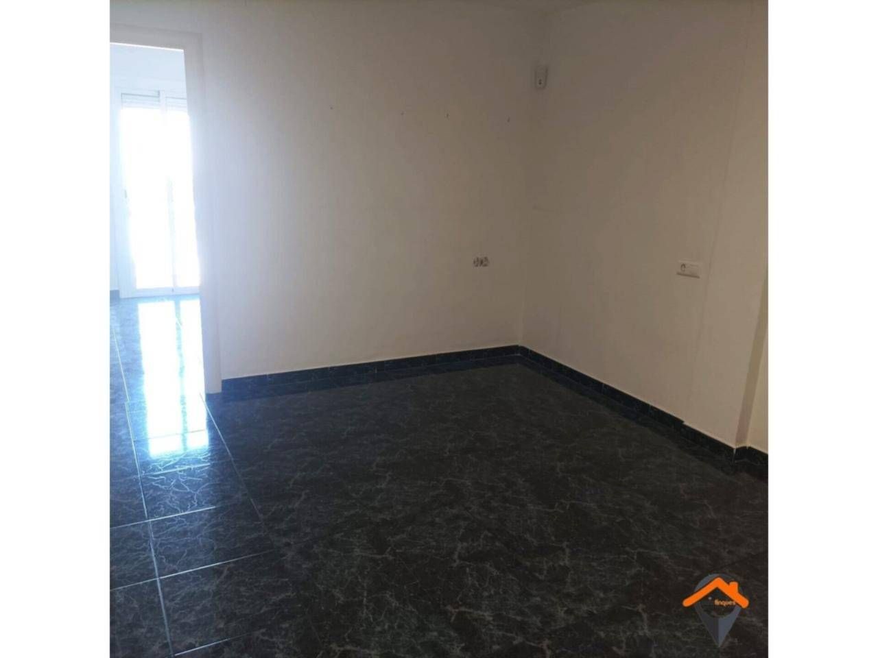 Piso en venta en Sabadell con Balcón
