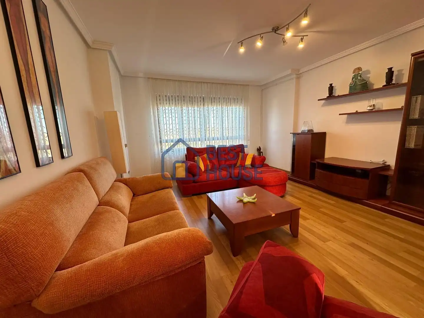 Sala de estar de Piso en venta en Villaturiel con Calefacción y Amueblado