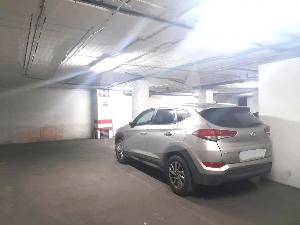 Parkplatz von Wohnung zum Verkauf in Badajoz mit Klimaanlage
