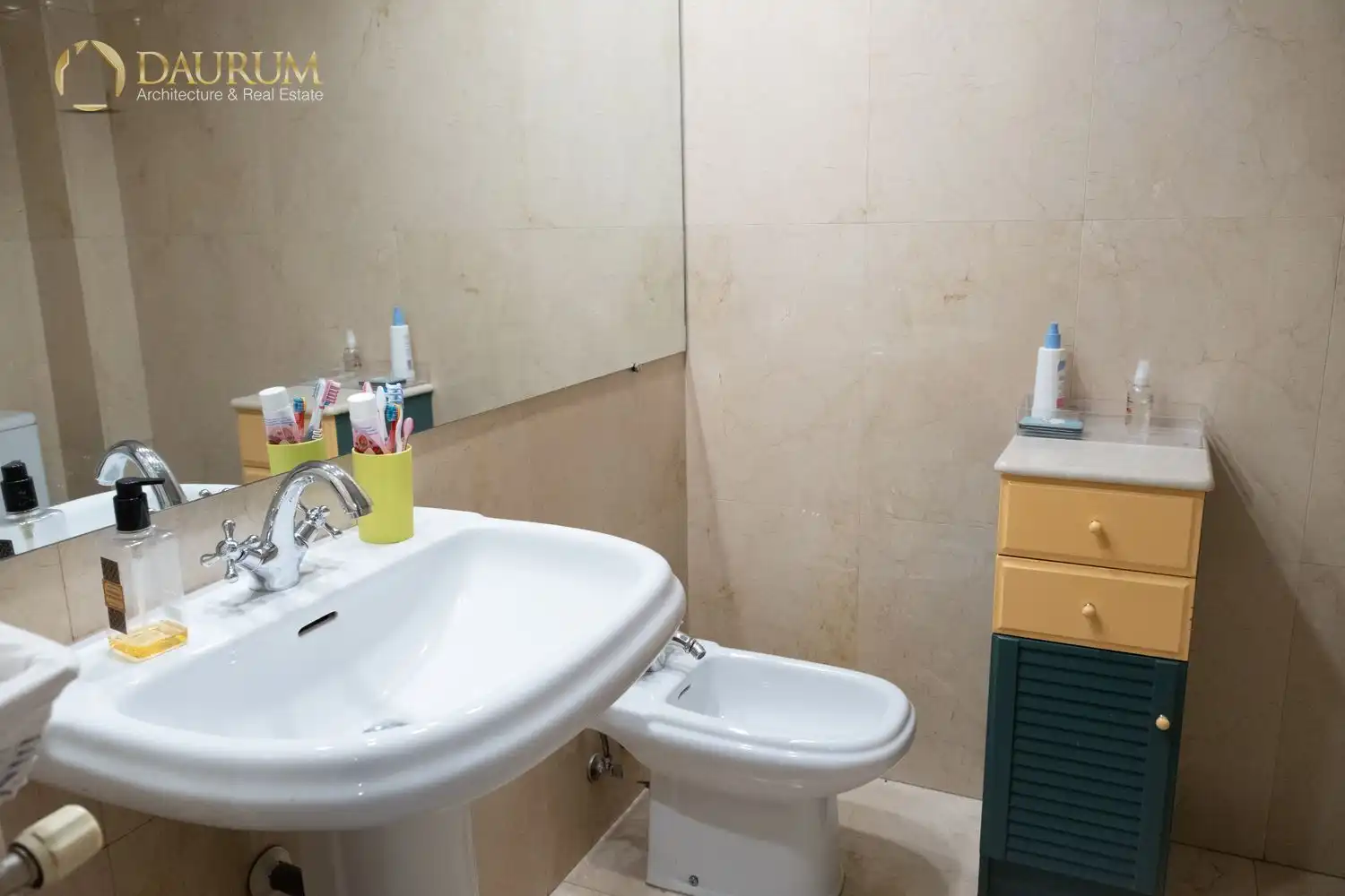 Baño de Casa adosada en venta en Madrid con Aire acondicionado, Calefacción y Terraza