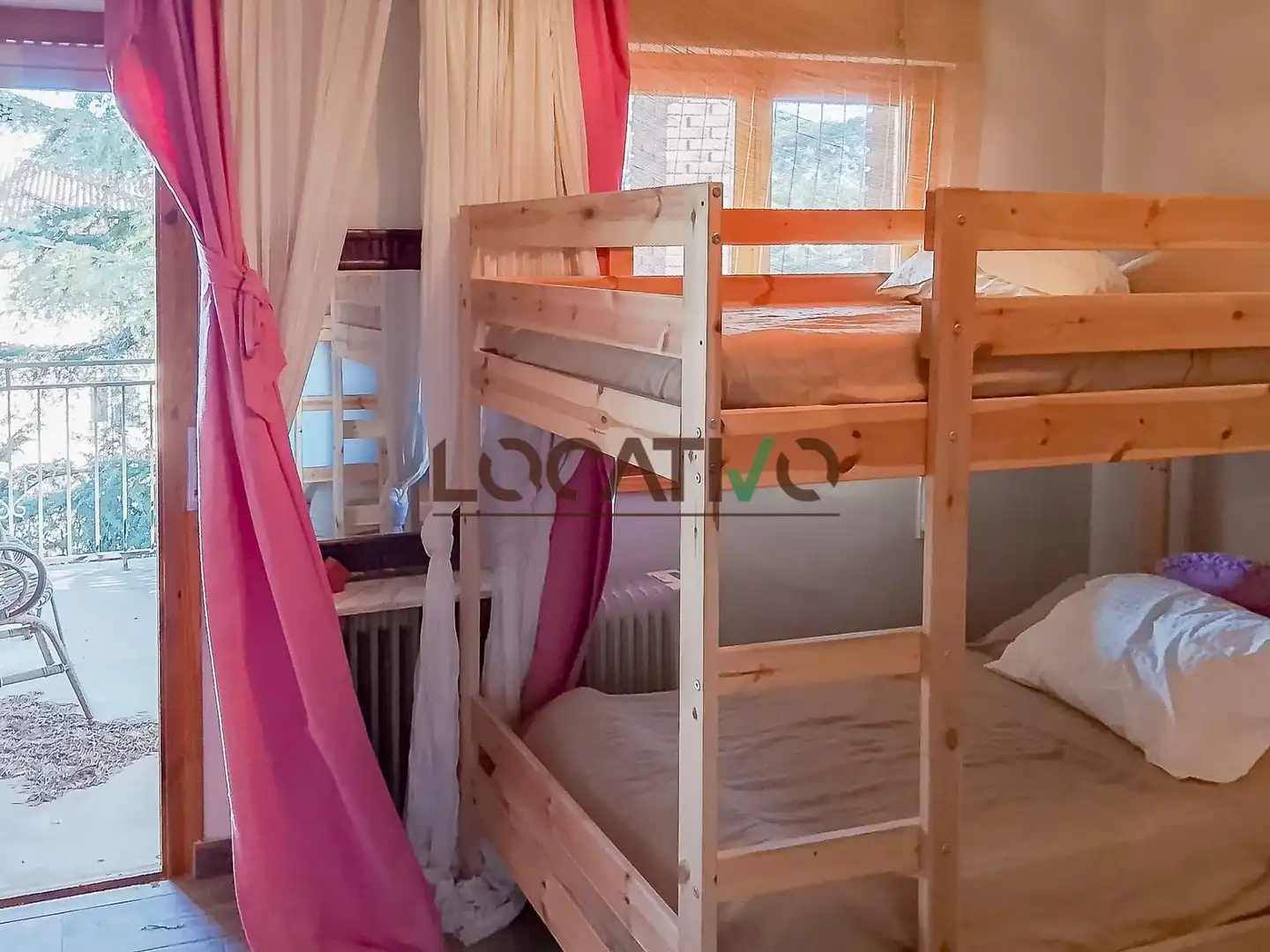 Habitación de Casa o chalet en venta en El Hoyo de Pinares  con Calefacción, Jardín privado y Terraza