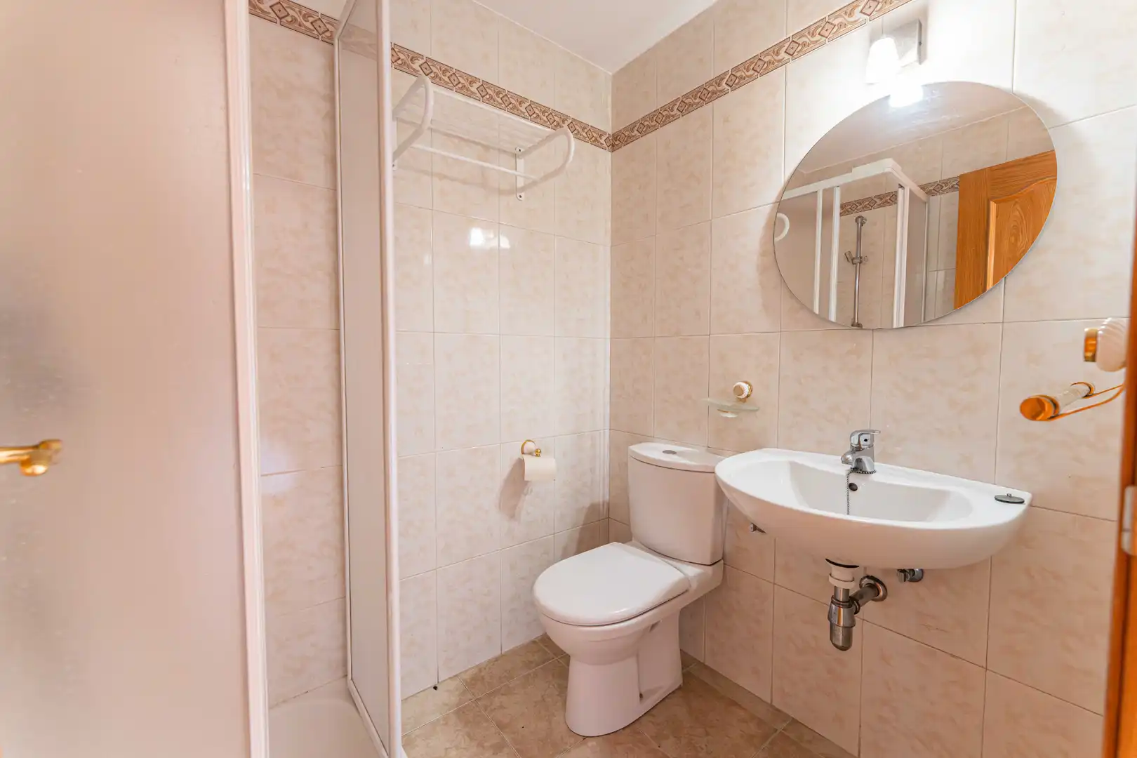 Baño de Casa adosada en venta en Las Rozas de Madrid con Calefacción, Jardín privado y Parquet