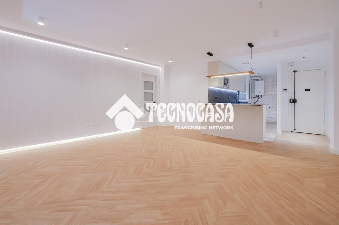 Flat for sale in Badalona  with Air Conditioner, Heating and Parquet flooring