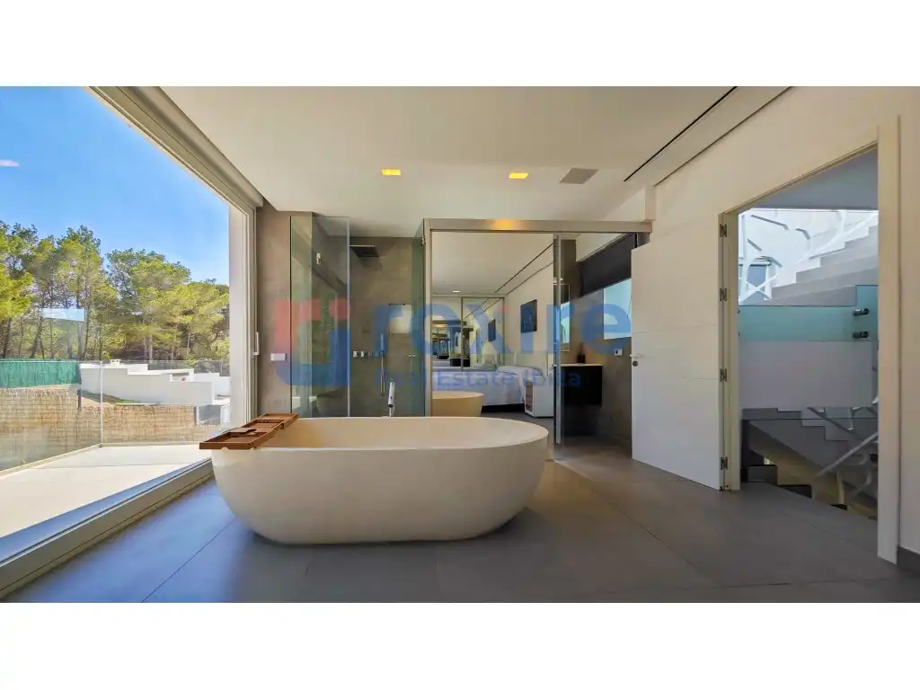 Bany de Casa o xalet en venda en Santa Eulària des Riu amb Aire condicionat, Jardí privat i Terrassa