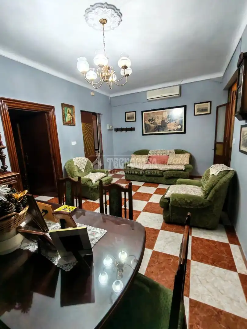 Sala de estar de Casa o chalet en venta en La Lantejuela  con Aire acondicionado, Terraza y Balcón