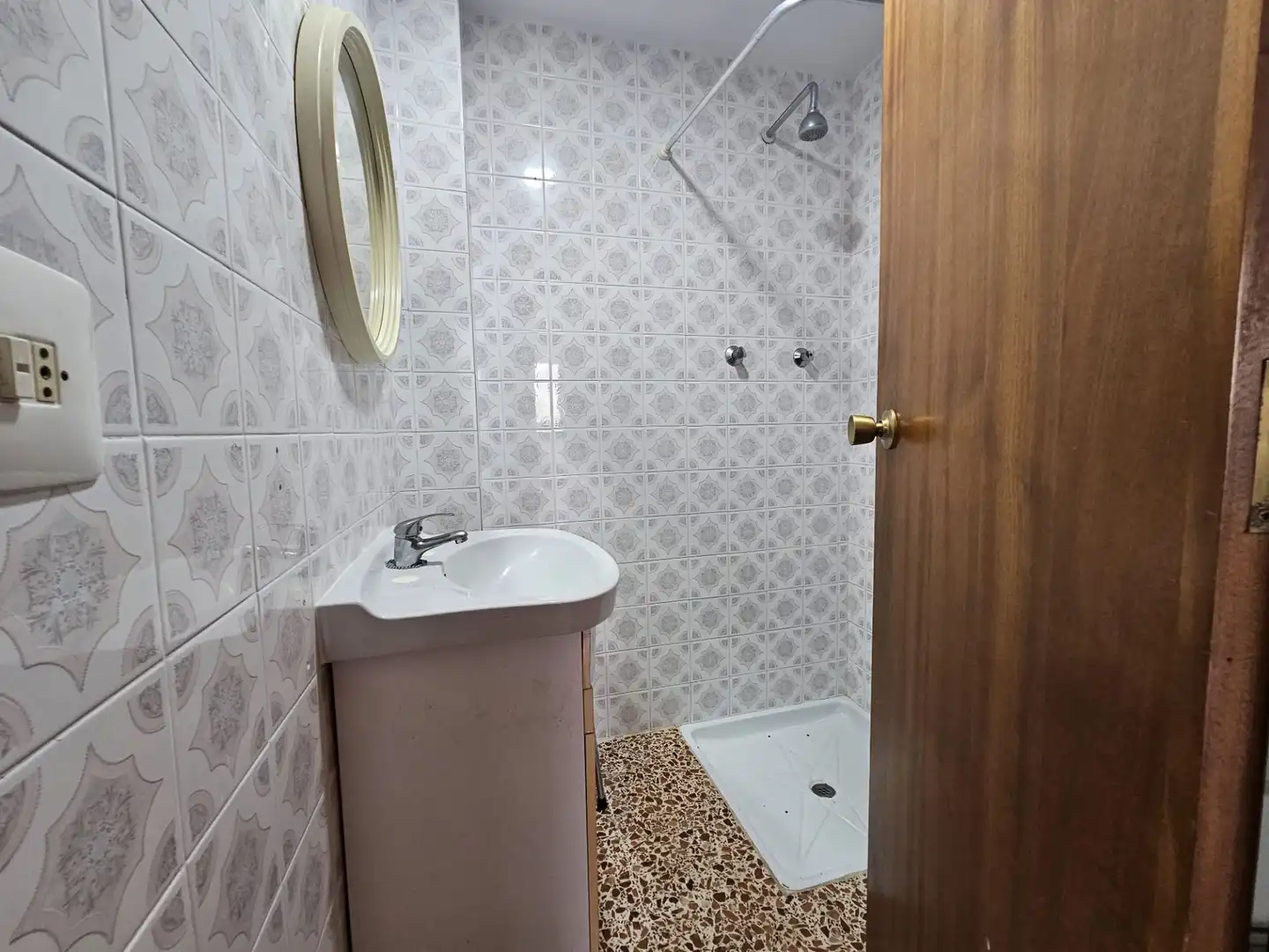 Baño de Piso en venta en Gandia con Terraza y Trastero