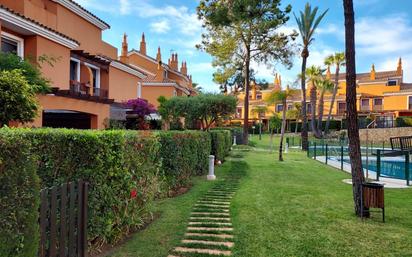 Garden of Duplex for sale in Islantilla