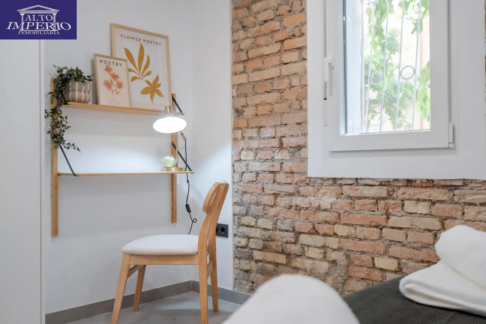 Schlafzimmer von Wohnung zum Verkauf in Granada mit Klimaanlage, Parkett und Möbliert