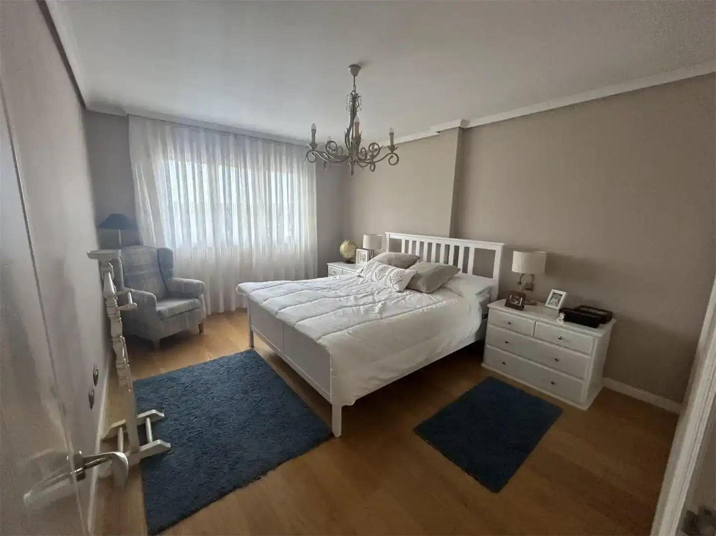 Dormitori de Casa adosada en venda en Segovia amb Parquet, Traster i Balcó