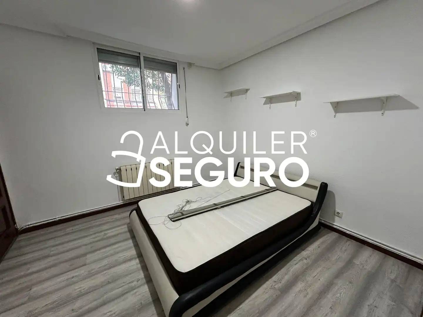 Flat for rent in Sierra de Pineda , Palomeras Bajas