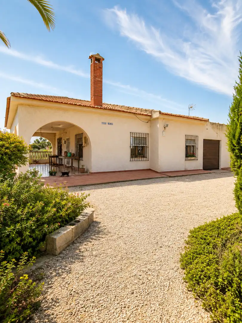 Vista exterior de Casa o xalet en venda en Alicante / Alacant