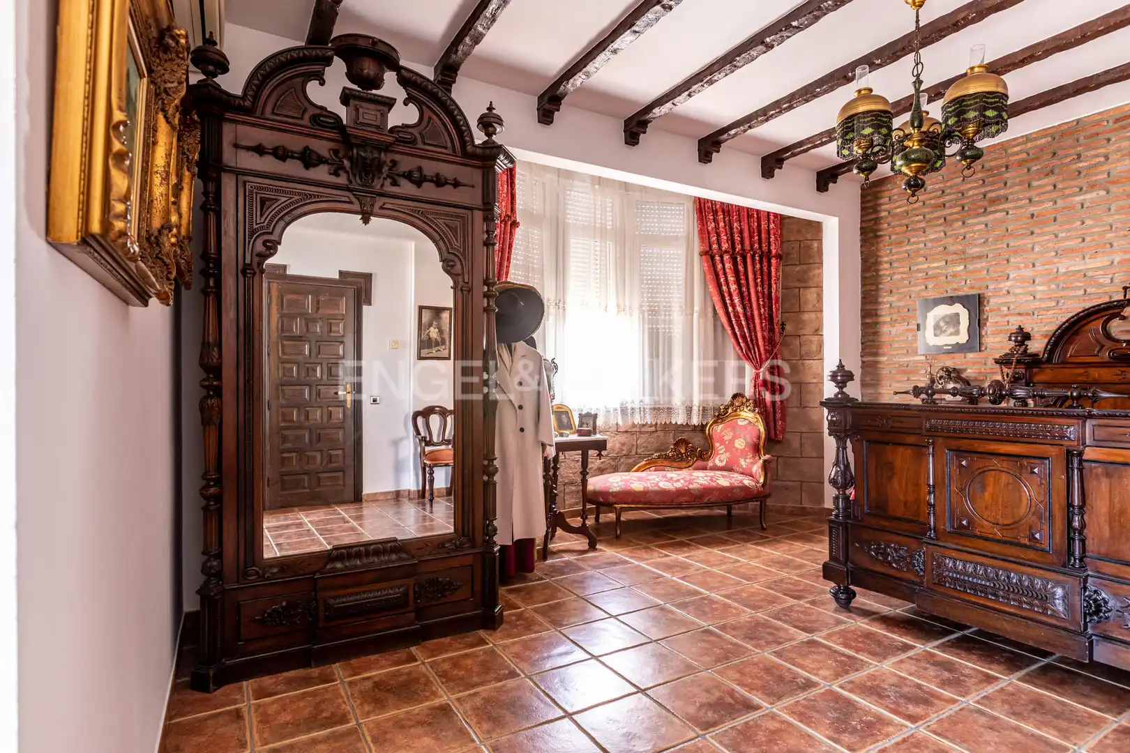 Casa o xalet en venda en Utrera amb Aire condicionat, Calefacció i Jardí privat