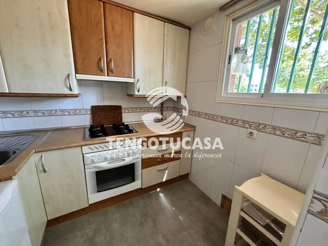 Cocina de Piso en venta en Madrid con Calefacción, Trastero y Horno
