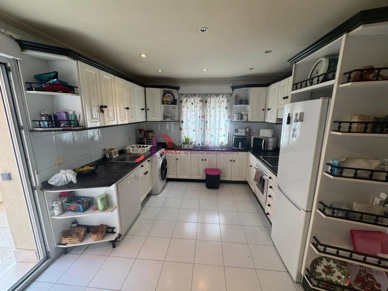 Cocina de Casa o chalet en venta en Alfoz de Quintanadueñas con Calefacción, Jardín privado y Amueblado
