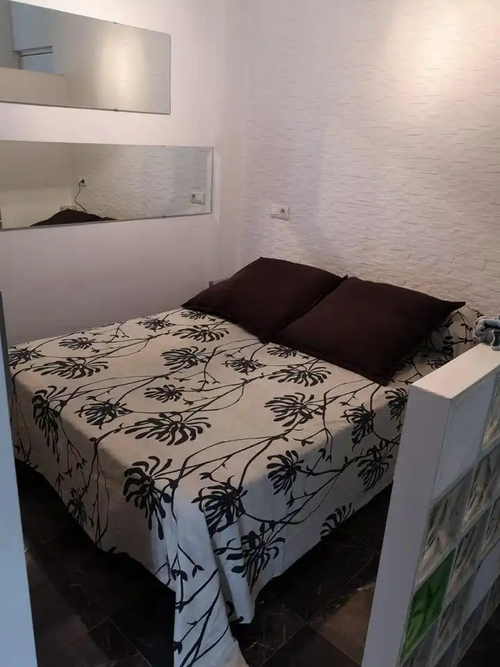 Dormitori de Loft de lloguer en Sevilla amb Aire condicionat, Moblat i Internet