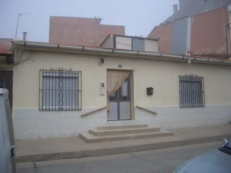 Exterior view of Houses for sale in Villarrubia de los Ojos