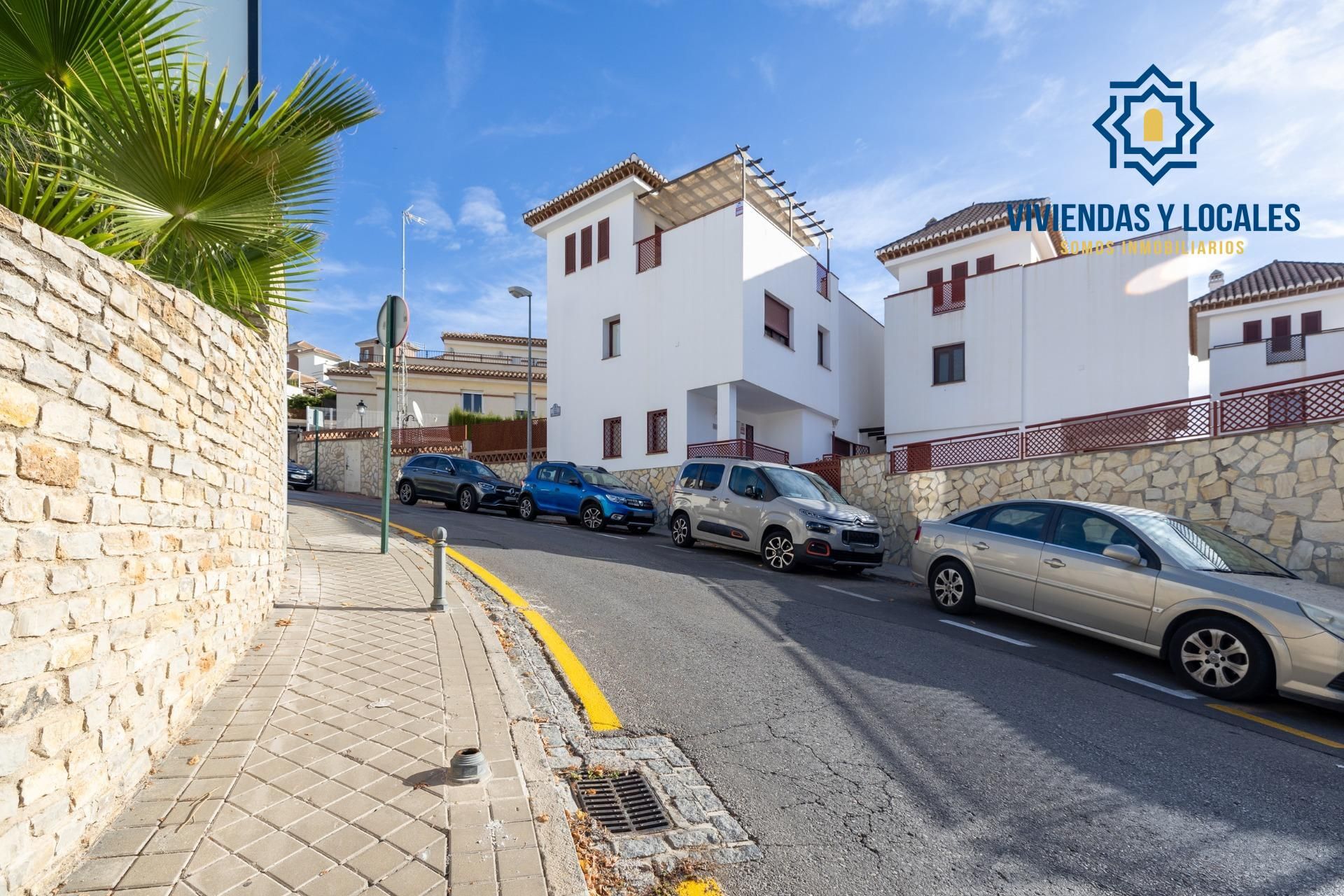 Casa o xalet en venda a Calle Sala de las Dos Hermanas, 6, Crta. De la Sierra  , Genil