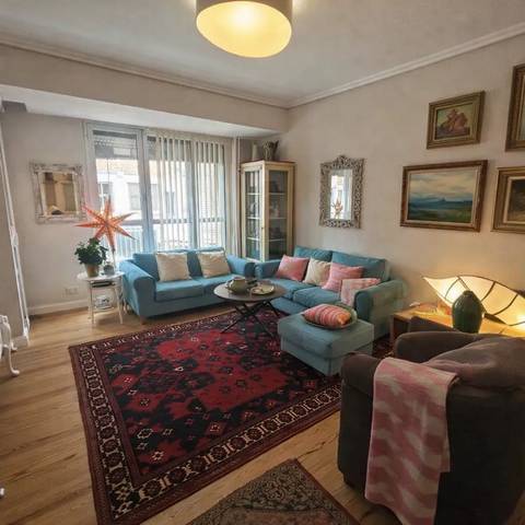 Piso en Venta en Errioxa Kalea en Desamparados