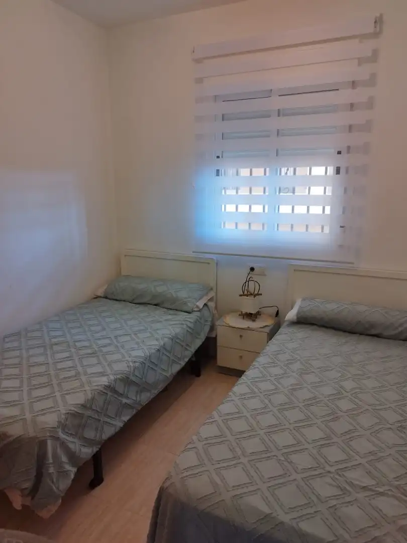 Schlafzimmer von Wohnungen zur Miete in Oropesa del Mar / Orpesa mit Klimaanlage, Heizung und Terrasse