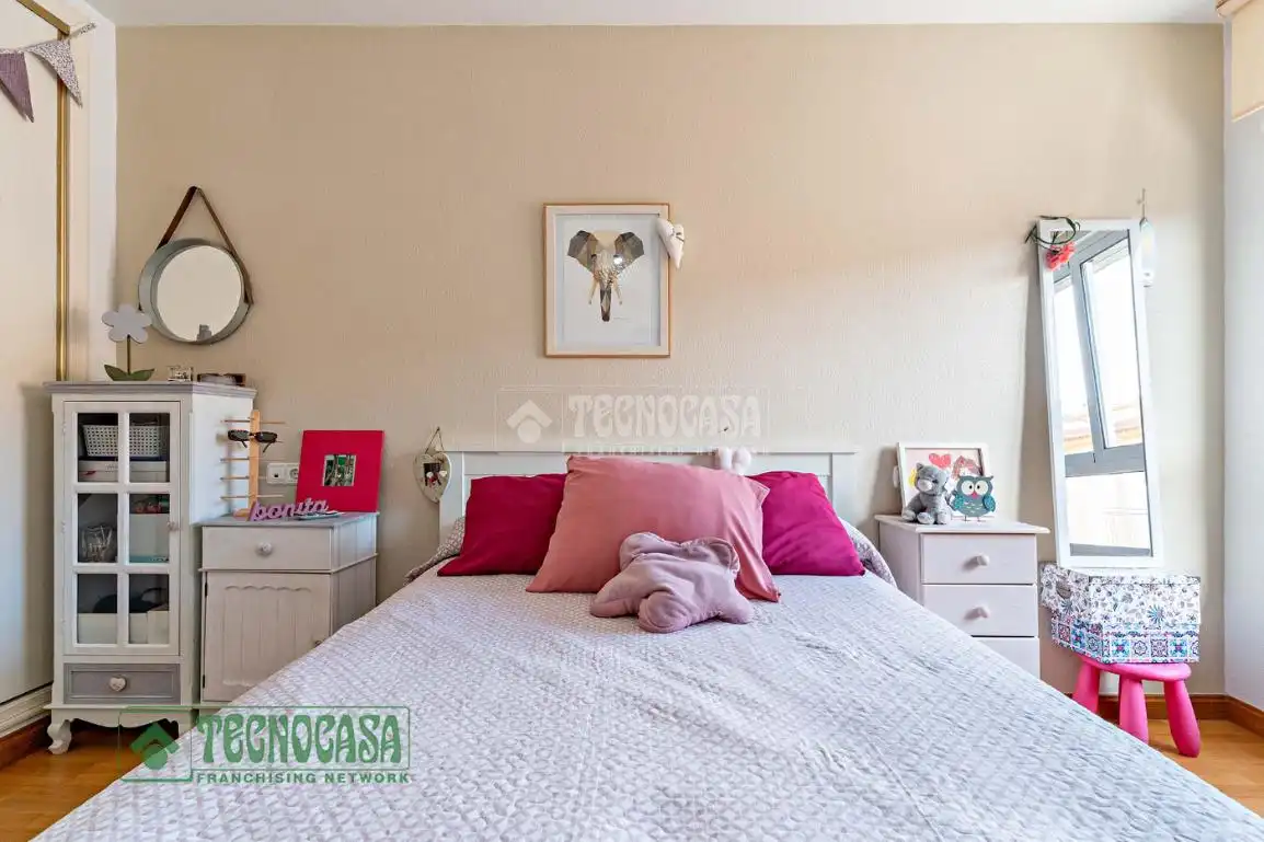 Schlafzimmer von Einfamilien-Reihenhaus zum Verkauf in El Ejido mit Klimaanlage, Parkett und Terrasse