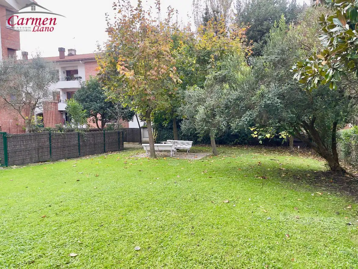 Jardín de Piso en venta en Getxo  con Calefacción, Terraza y Trastero