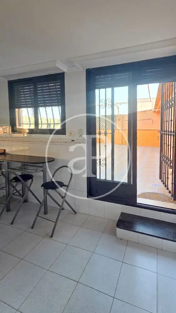 Ático en venta en Picassent con Aire acondicionado, Calefacción y Jardín privado