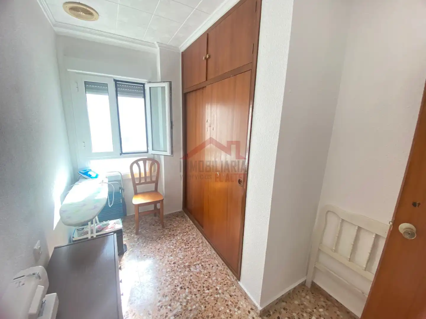 Habitación de Piso en venta en Elche / Elx con Trastero y Balcón