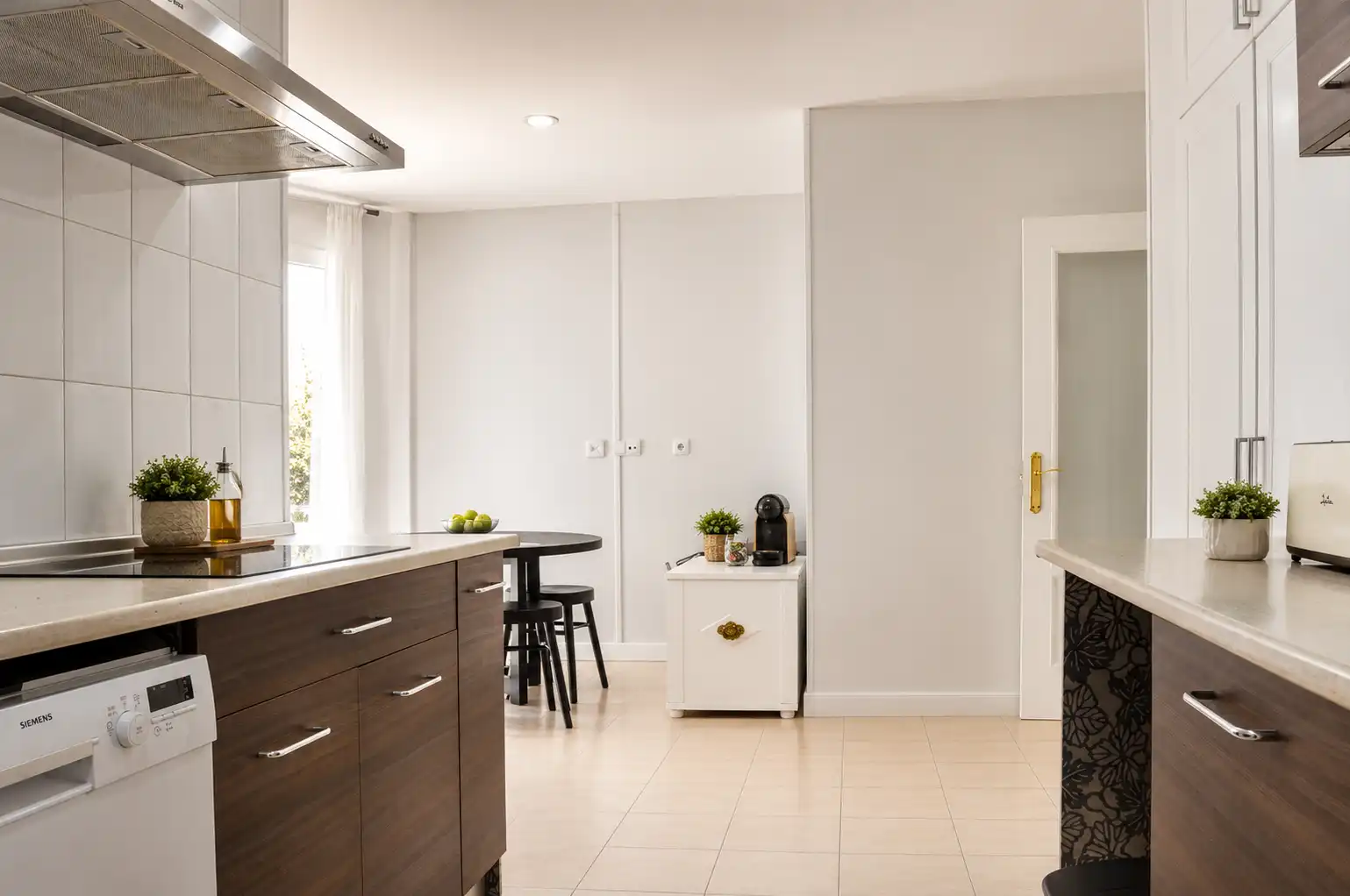 Kitchen of Flat for sale in Jerez de la Frontera  with Air Conditioner, Heating and Storage room