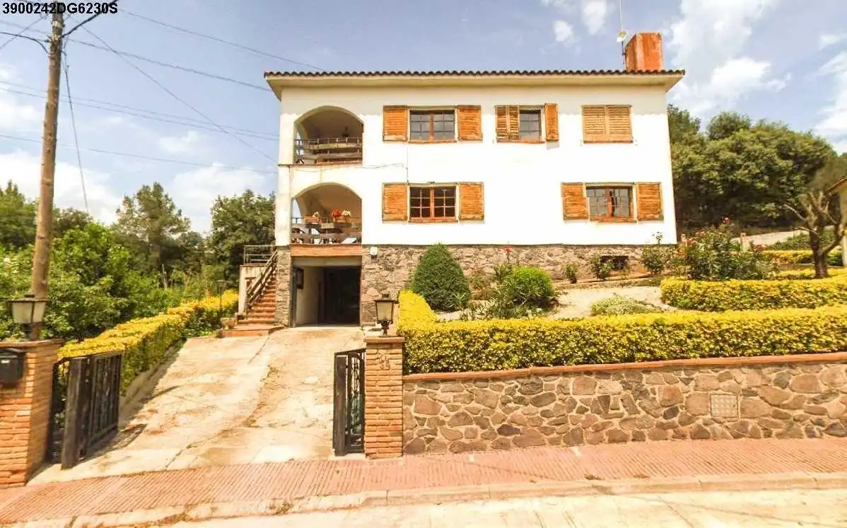 House for sale in Carrer DE DALT 64