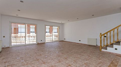 Foto 2 de Casa adosada en venta en C/ Font del Ferro , Ca n'Oriol, Rubí