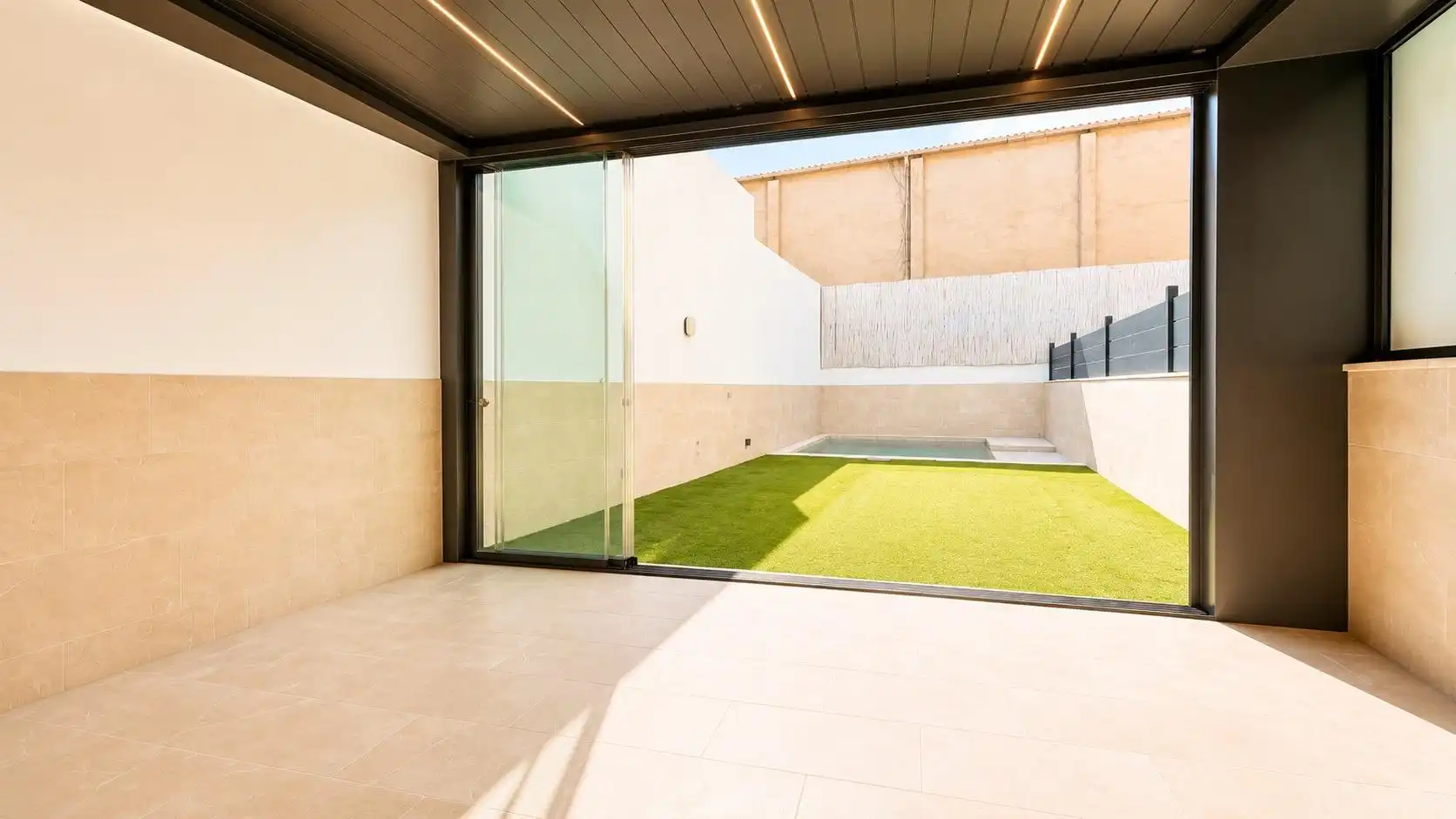 Terraza de Casa adosada en venta en  Palma de Mallorca con Aire acondicionado, Calefacción y Jardín privado