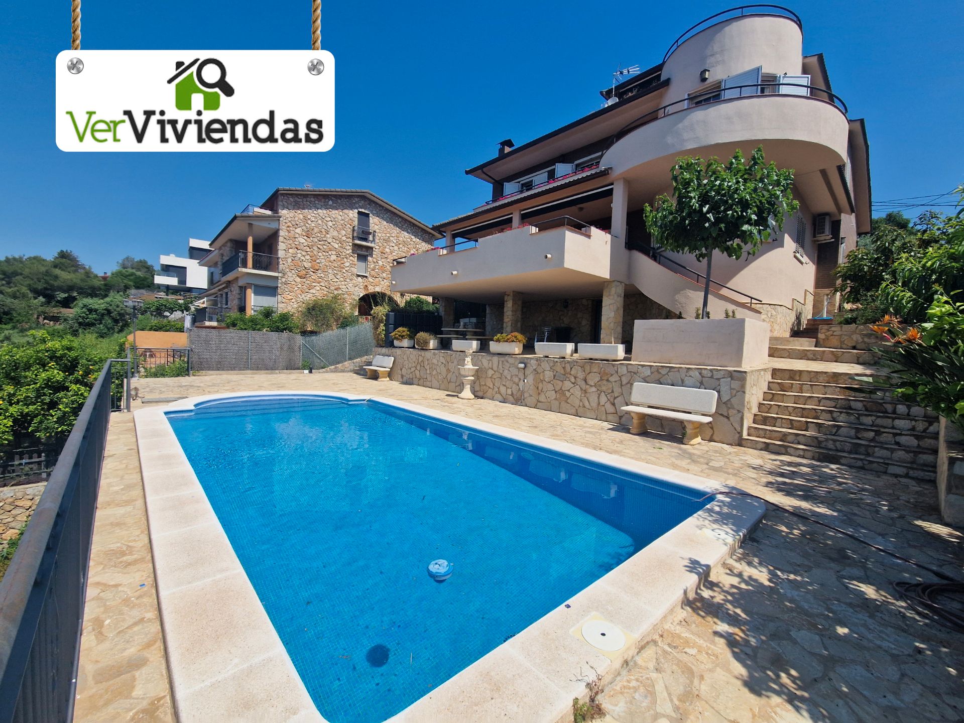 Swimming pool of House or chalet for sale in Corbera de Llobregat  with Air Conditioner, Heating and Private garden