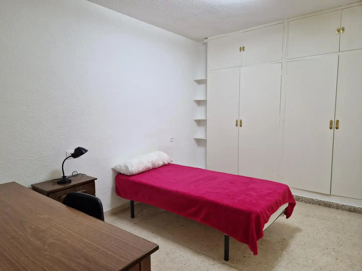Bedroom of Flat for rent in Granada  with Heating and Furnished