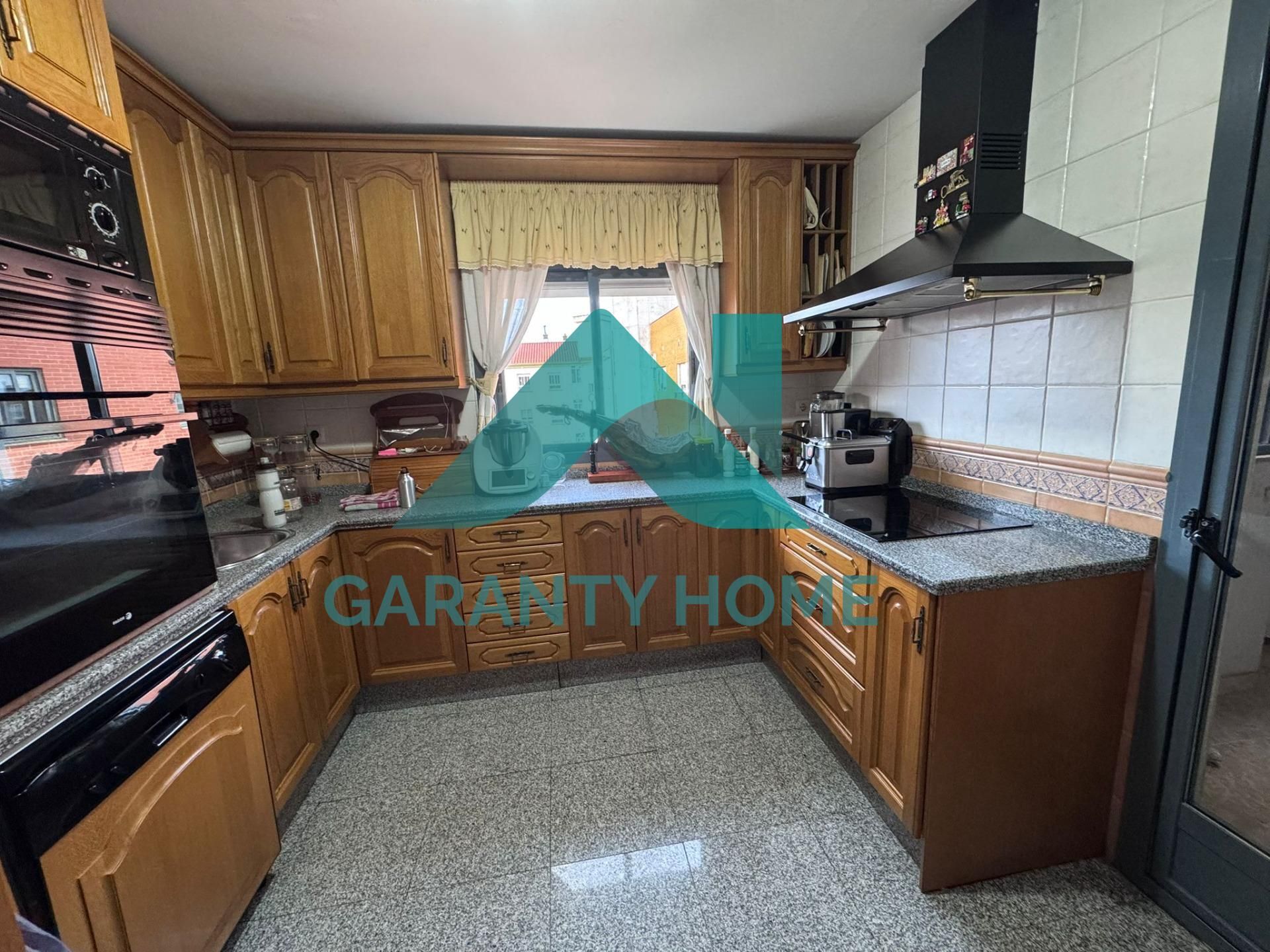 Kitchen of Flat for sale in Cáceres Capital  with Air Conditioner, Heating and Parquet flooring