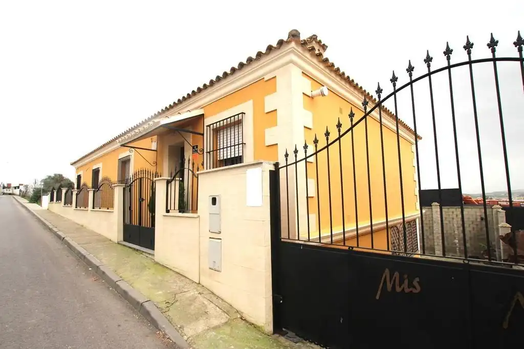 Exterior view of Houses for sale in Jerez de la Frontera  with Air Conditioner, Private garden and Terrace