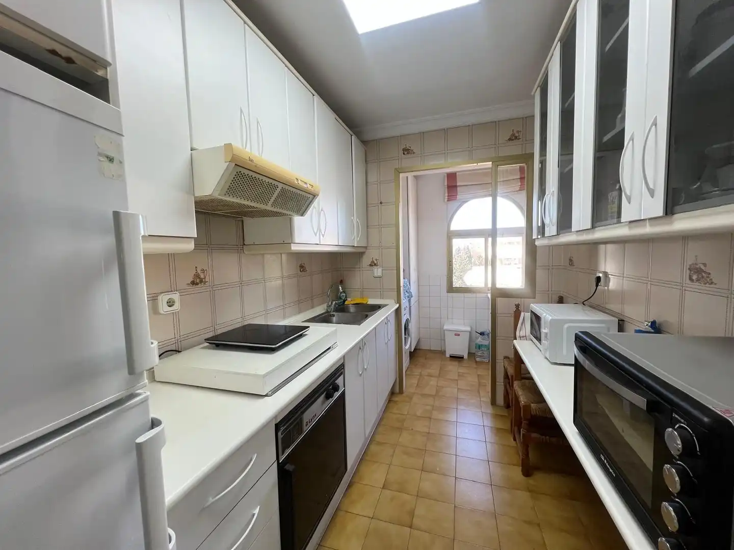Kitchen of Flat for rent in Nueva Andalucía